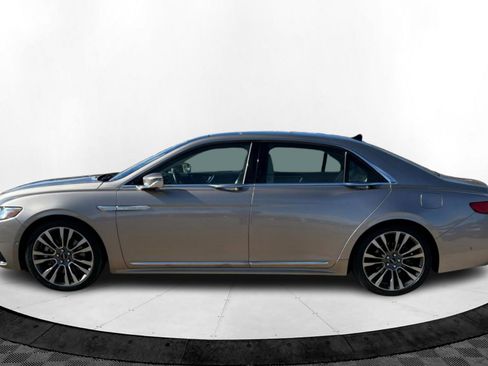Used 2018 Lincoln Continental Reserve image 2