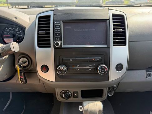 Used 2019 Nissan Frontier SV AWD/4WD image 26