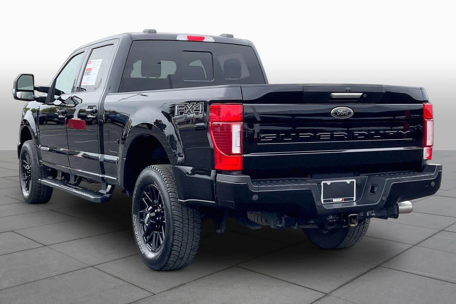 Used 2022 Ford F250 Lariat w/ Black Appearance Package AWD/4WD image 12