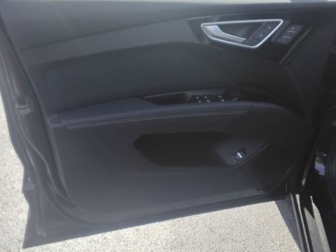 Certified 2025 Audi Q4 e-tron Premium w/ Convenience Package image 16