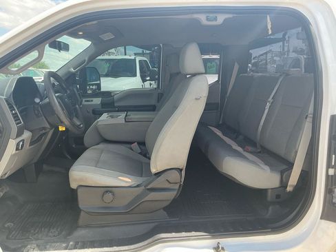 Used 2017 Ford F250 XL w/ Power Equipment Group RWD image 10