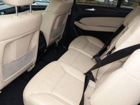 Used 2019 Mercedes-Benz GLS 450 4MATIC image 27