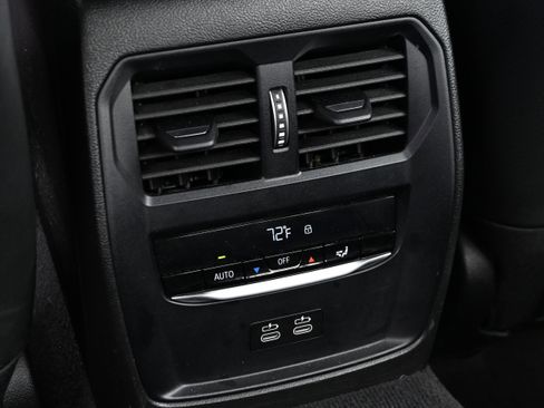 Certified 2024 BMW 330i 330i w/ Premium Package image 28