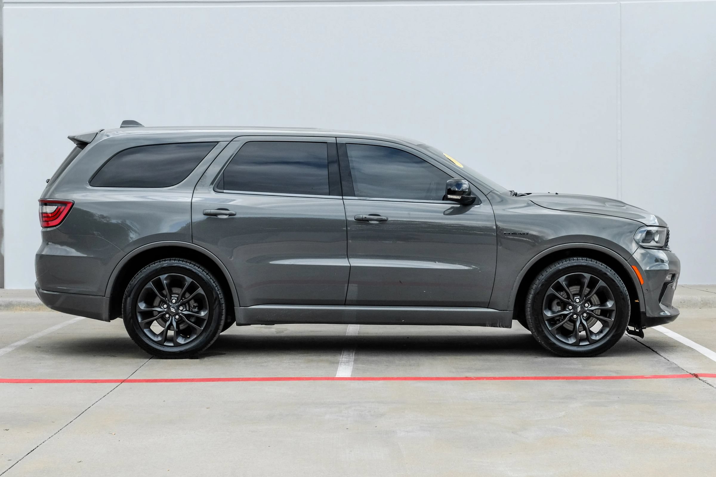 Used 2022 Dodge Durango R/T w/ Blacktop Package AWD/4WD image 8