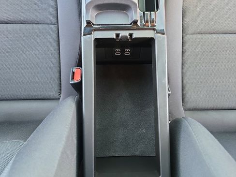 Certified 2024 Toyota Prius LE image 18