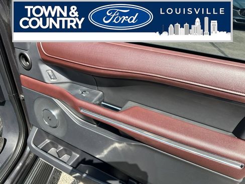 Used 2022 Ford Expedition Limited AWD/4WD image 24