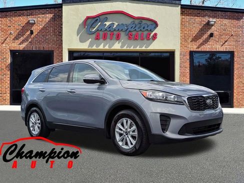 Used 2020 Kia Sorento L FWD image 1