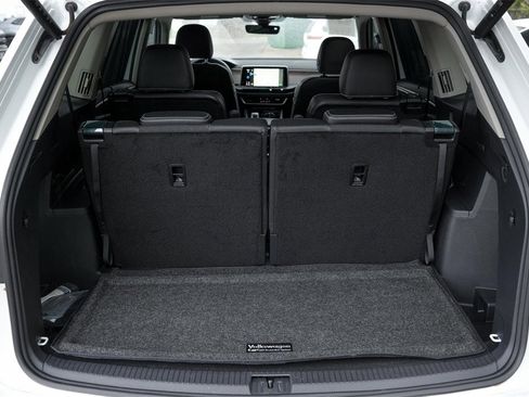 New 2025 Volkswagen Atlas SEL image 28