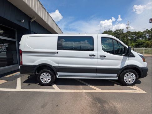Used 2025 Ford Transit 250 Low Roof w/ Exterior Upgrade Package RWD image 4