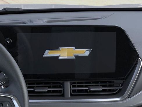 New 2026 Chevrolet Trax LT w/ Sunroof Package image 20