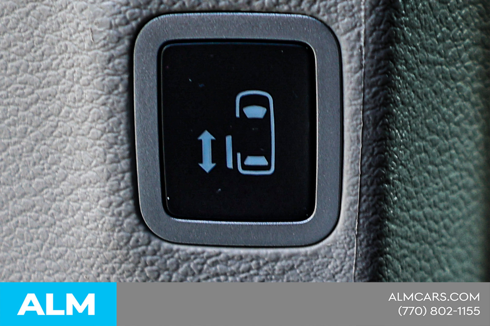 Used 2023 Chrysler Pacifica Touring-L FWD image 40