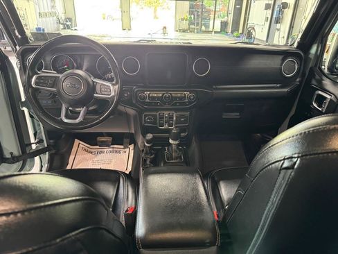 Used 2023 Jeep Wrangler Unlimited Sahara w/ Cold Weather Group AWD/4WD image 23
