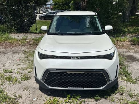 Certified 2024 Kia Soul LX w/ Option Group 015 FWD image 2