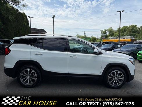 Used 2021 GMC Terrain SLT w/ Infotainment Package II AWD/4WD image 8