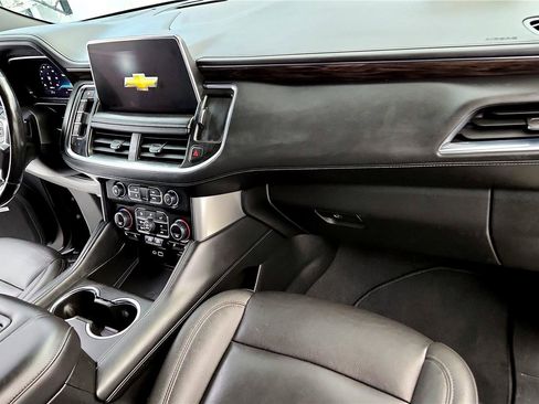 Used 2022 Chevrolet Tahoe LT w/ Luxury Package image 28
