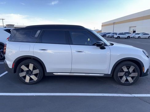 Certified 2025 MINI Cooper Countryman S w/ Comfort Package Max image 9