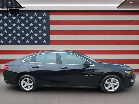 Used 2020 Chevrolet Malibu LS FWD image 4
