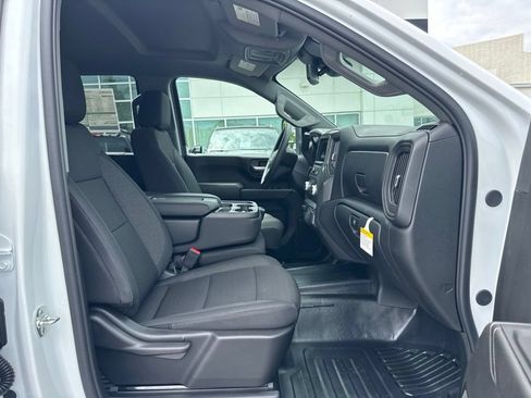 New 2026 GMC Sierra 2500 Pro w/ 1SA Pro Safety Plus Package AWD/4WD image 17