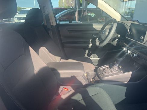 Used 2024 Honda CR-V LX image 4