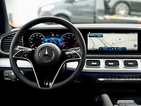 Certified 2025 Mercedes-Benz GLE 350 4MATIC image 31