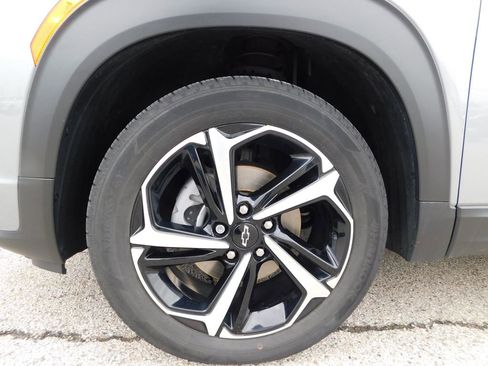 Used 2023 Chevrolet TrailBlazer RS w/ Convenience Package image 10