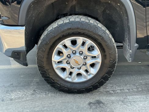 Used 2021 Chevrolet Silverado 2500 LT w/ All Star Edition AWD/4WD image 31