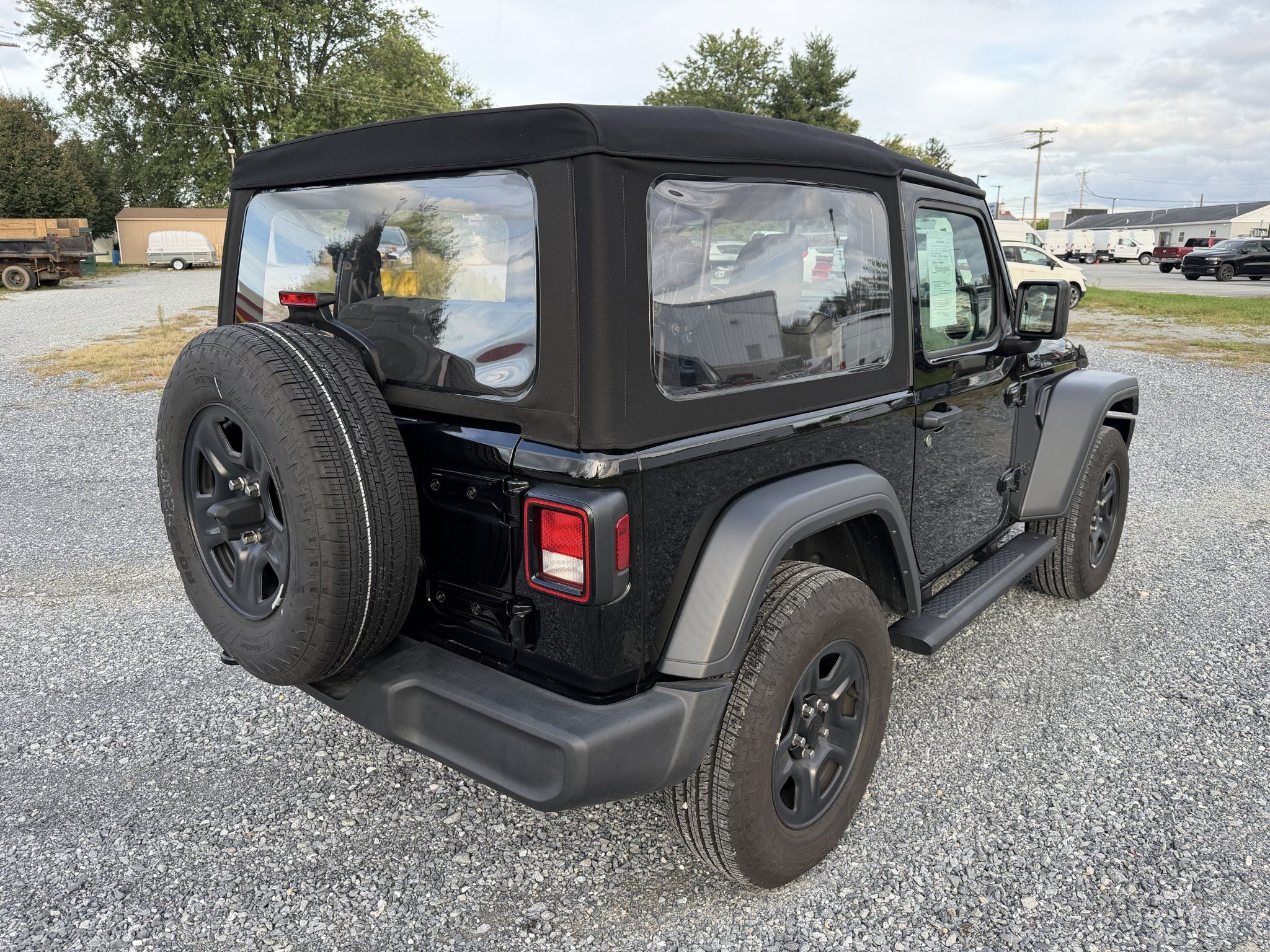 Used 2024 Jeep Wrangler Sport AWD/4WD image 7