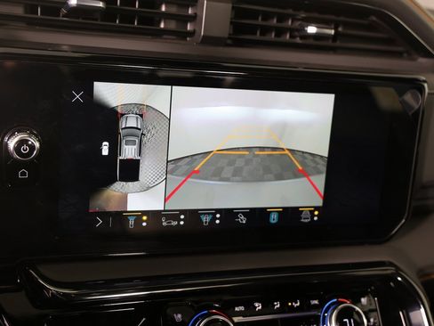 Used 2023 GMC Sierra 1500 AT4 w/ Technology Package image 25