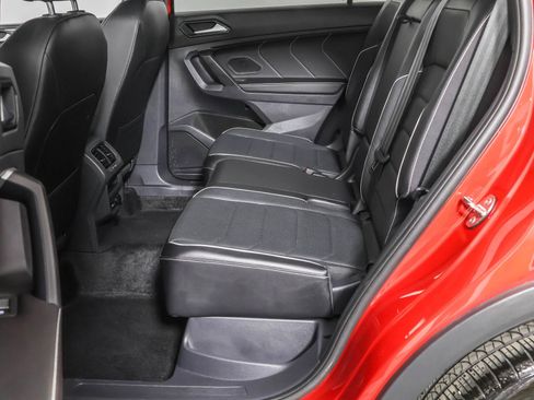 Used 2024 Volkswagen Tiguan SEL R-Line image 36