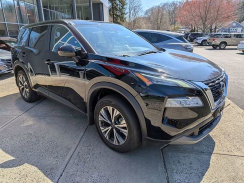 Certified 2023 Nissan Rogue SV image 1