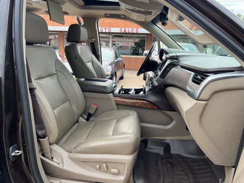 Used 2018 Chevrolet Suburban Premier image 17