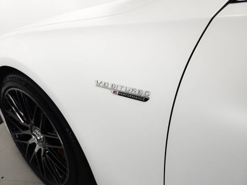 Used 2024 Mercedes-Benz S 63 AMG S w/ Carbon Fiber Exterior Package image 42