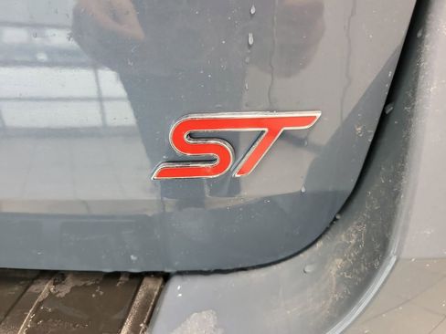 Used 2025 Ford Explorer ST image 9