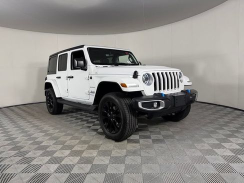 Used 2023 Jeep Wrangler Unlimited Sahara w/ Cold Weather Group AWD/4WD image 5