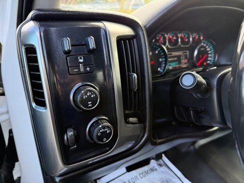 Used 2016 Chevrolet Silverado 3500 LT image 17