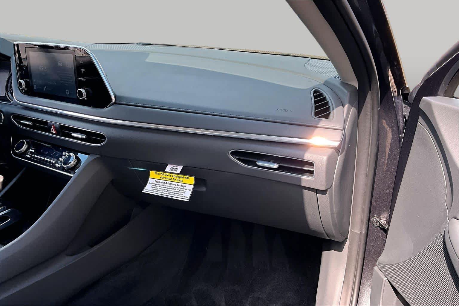 Used 2020 Hyundai Sonata SEL w/ Cargo Package FWD image 17