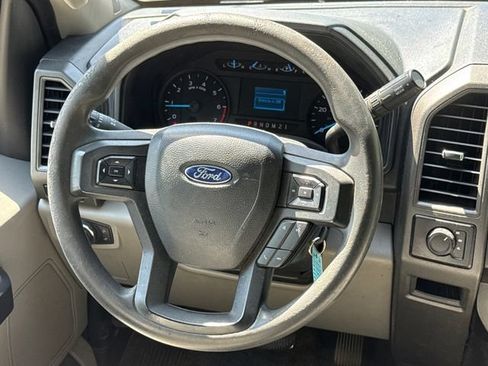 Used 2022 Ford F250 XL w/ Camper Package AWD/4WD image 11