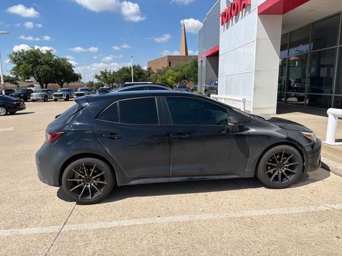 Used 2023 Toyota Corolla XSE FWD image 11