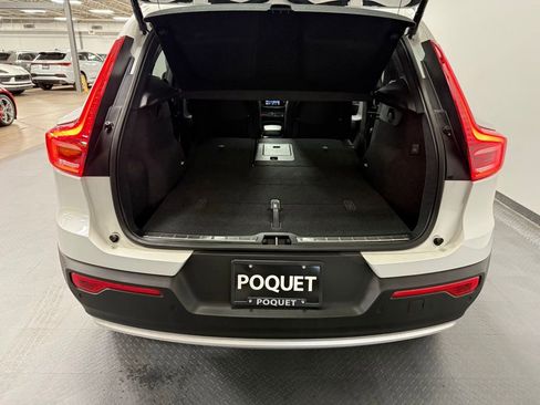 Used 2023 Volvo XC40 B5 Plus w/ Climate Package AWD/4WD image 22