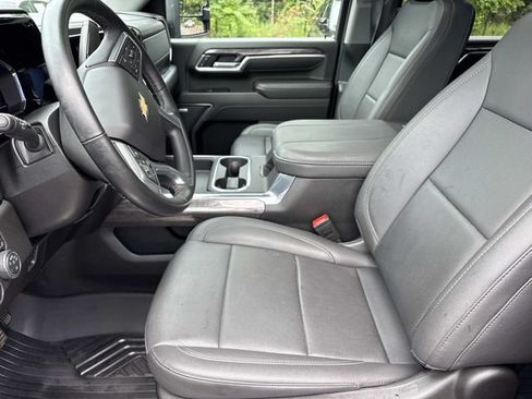 Used 2025 Chevrolet Silverado 2500 LTZ w/ LTZ Premium Package AWD/4WD image 27