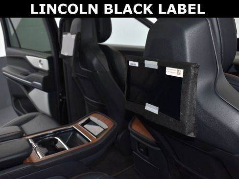 New 2025 Lincoln Navigator L Black Label image 9