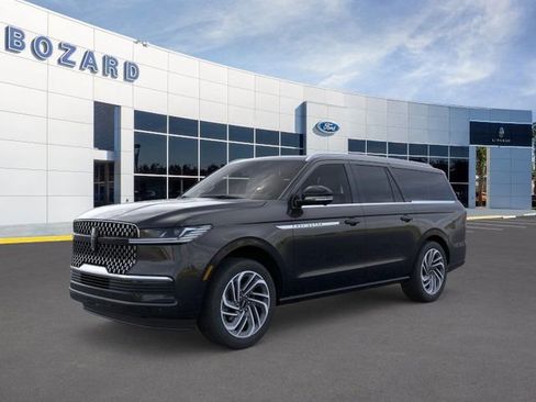 New 2025 Lincoln Navigator L Reserve image 1