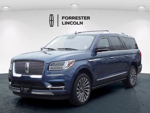 Used 2019 Lincoln Navigator L Reserve w/ Cargo Package image 7
