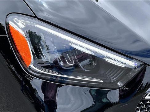 Used 2025 Mercedes-Benz GLE 350 4MATIC image 29