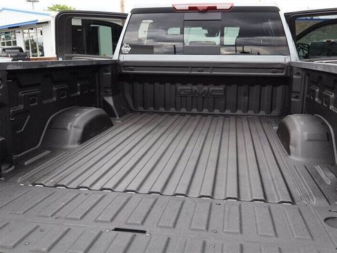 Used 2025 GMC Sierra 3500 AT4 w/ AT4 Premium Plus Package AWD/4WD image 42