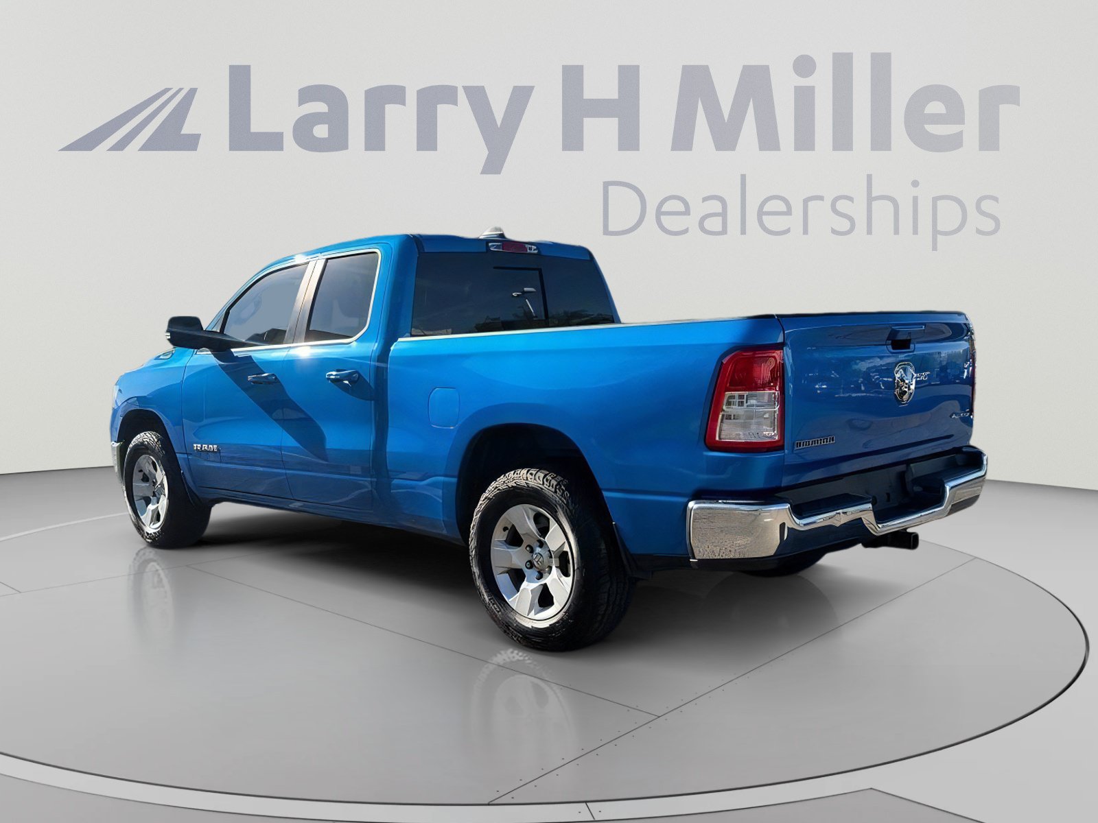 Certified 2022 RAM 1500 Big Horn AWD/4WD image 3
