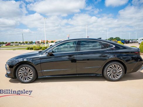 Used 2026 Hyundai Sonata Limited FWD image 4