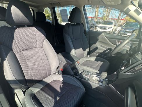 Used 2021 Subaru Forester Premium image 12