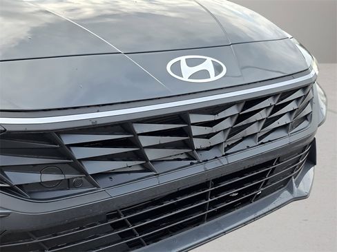 New 2026 Hyundai Elantra Sport image 9
