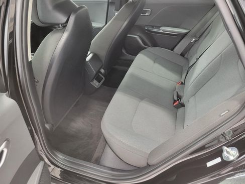 Used 2025 Kia K4 FWD image 44